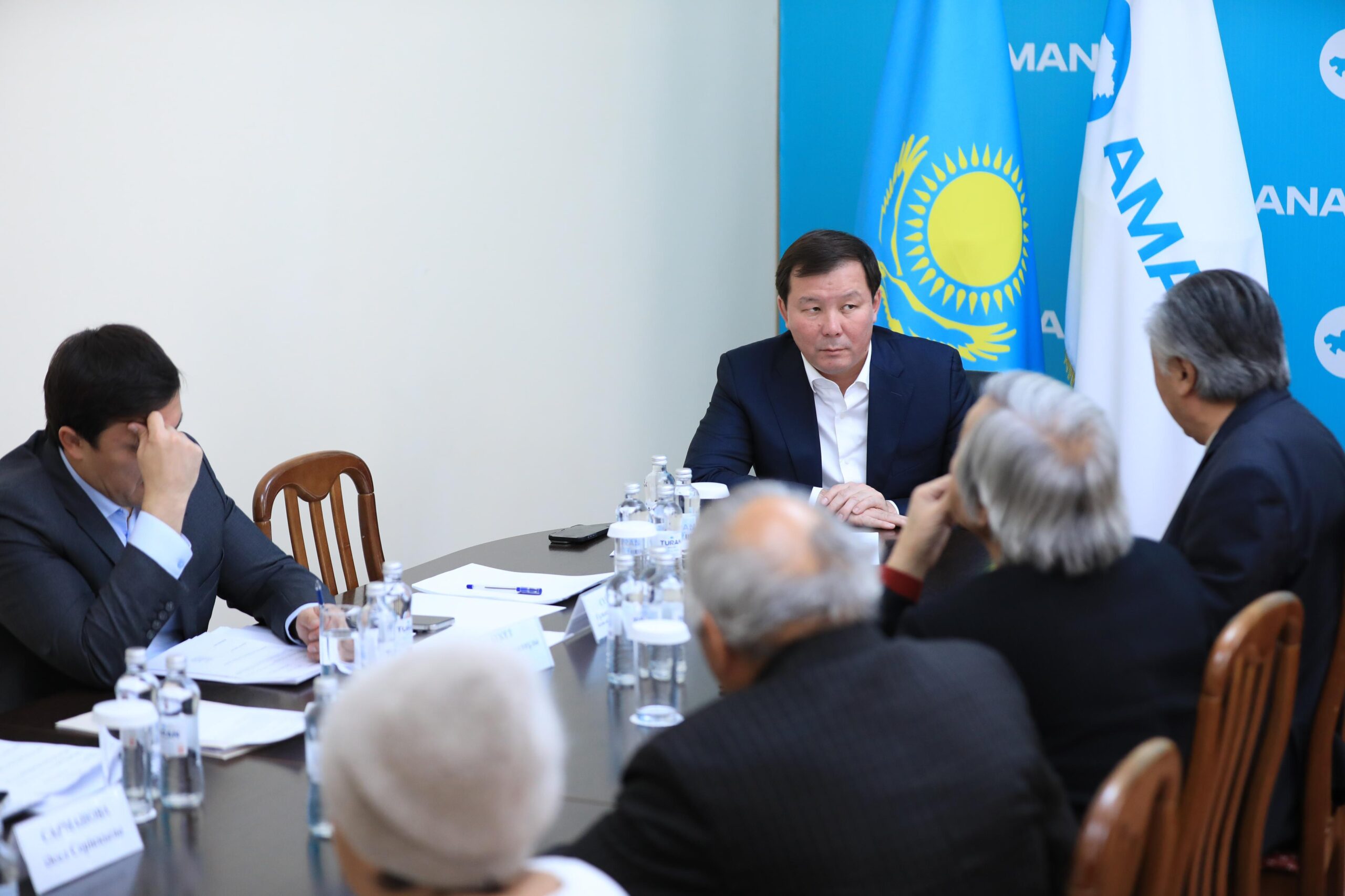 Облыс әкімі азаматтарды қабылдады