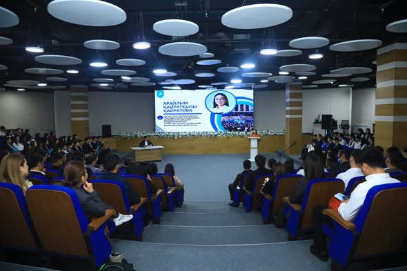 ТҮРКІСТАНДА РЕСПУБЛИКА КҮНІНЕ ОРАЙ ЖАСТАР ФОРУМЫ ӨТТІ