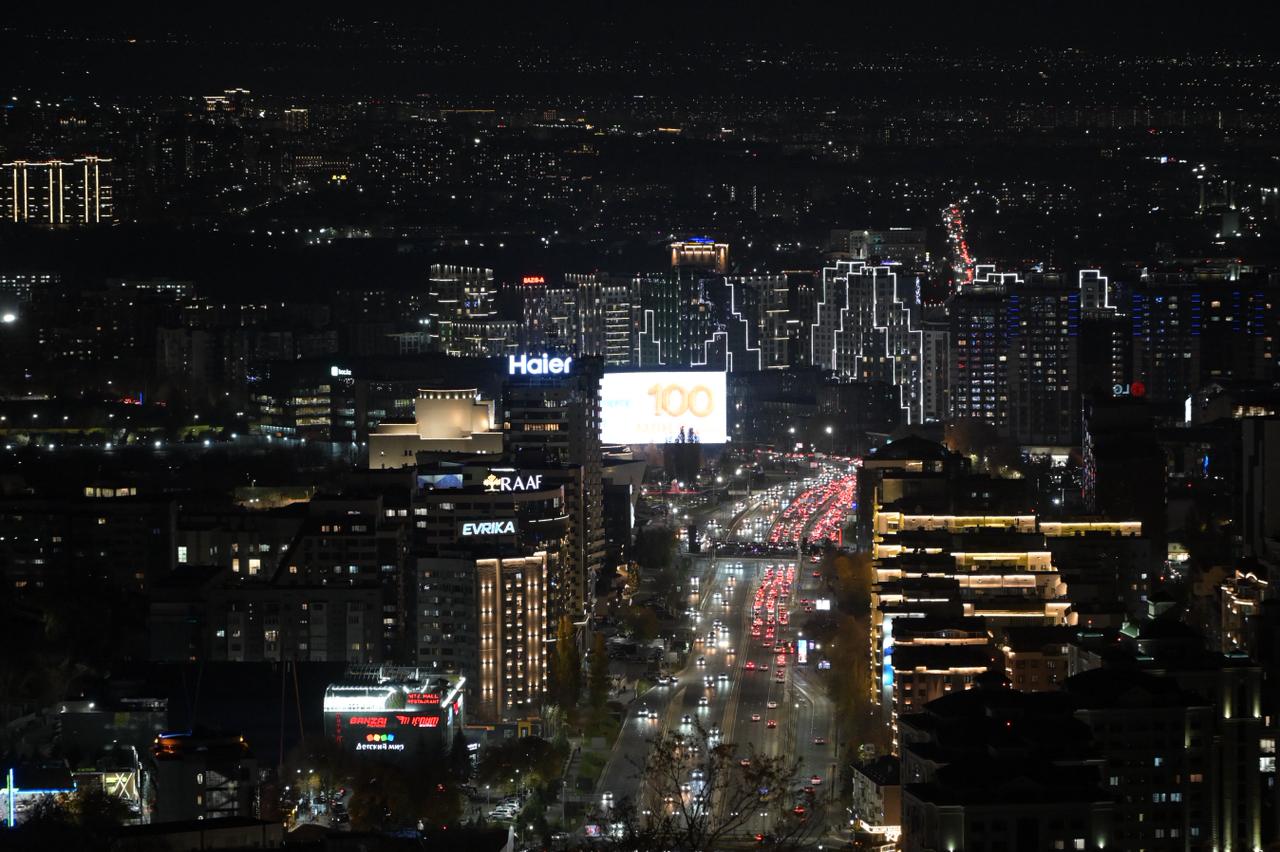 Дархан Сатыбалды қаладағы кешкі жарықтандыру нысандарын аралап көрді