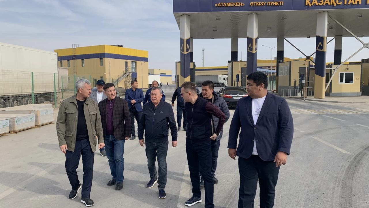 Сәкен Қаныбеков Түркістан облысындағы фитосанитариялық бақылау бекеттерінің жұмыс барысымен танысты