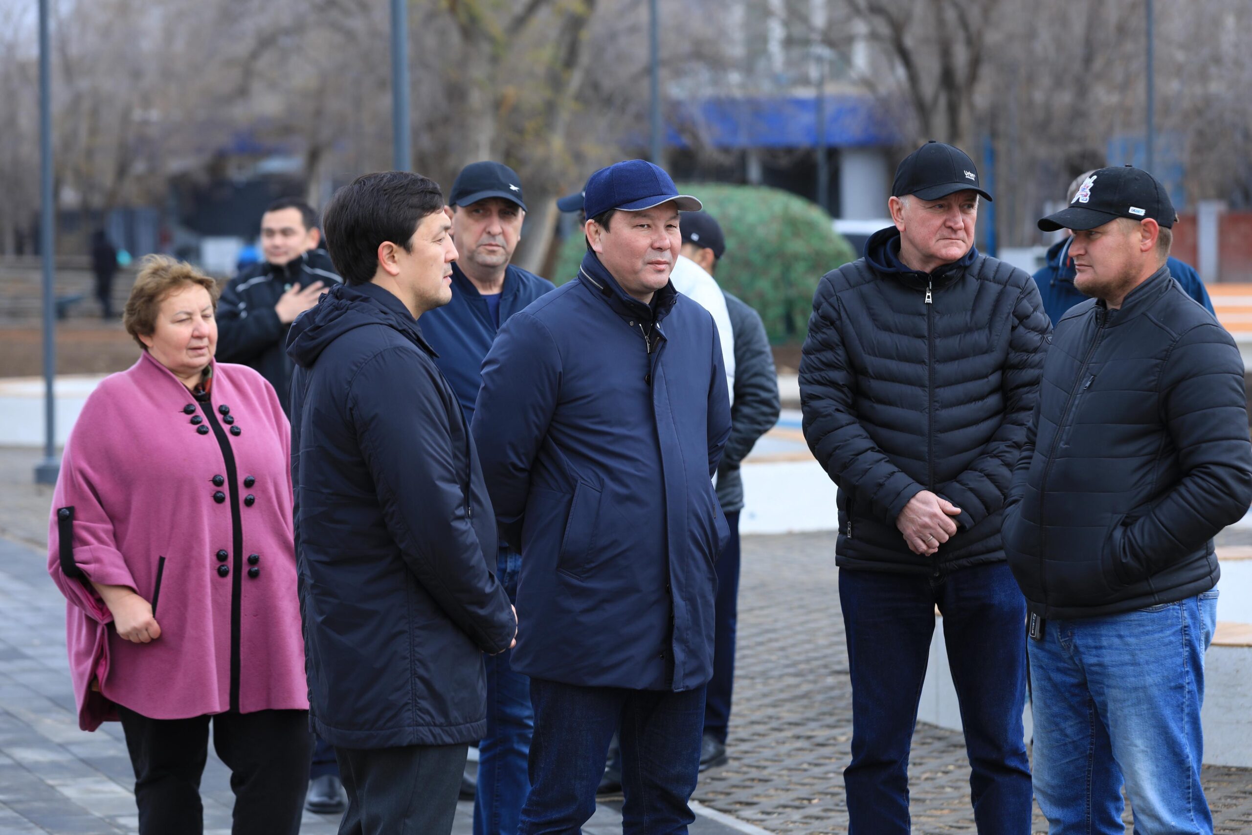 Ақтөбе облысының әкімі Асхат Шахаров қаладағы абаттандыру жұмыстарының барысымен танысты