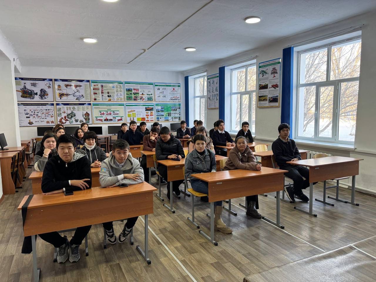 Махамбет аудандық аумақтық сайлау комиссиясының жоспарына сәйкес ағымдағы жылдың 26 қаңтар күні Махамбет көпбейінді ауылшаруашылығы колледжінің студенттері үшін “Қонақ дәрісі” өткізілді