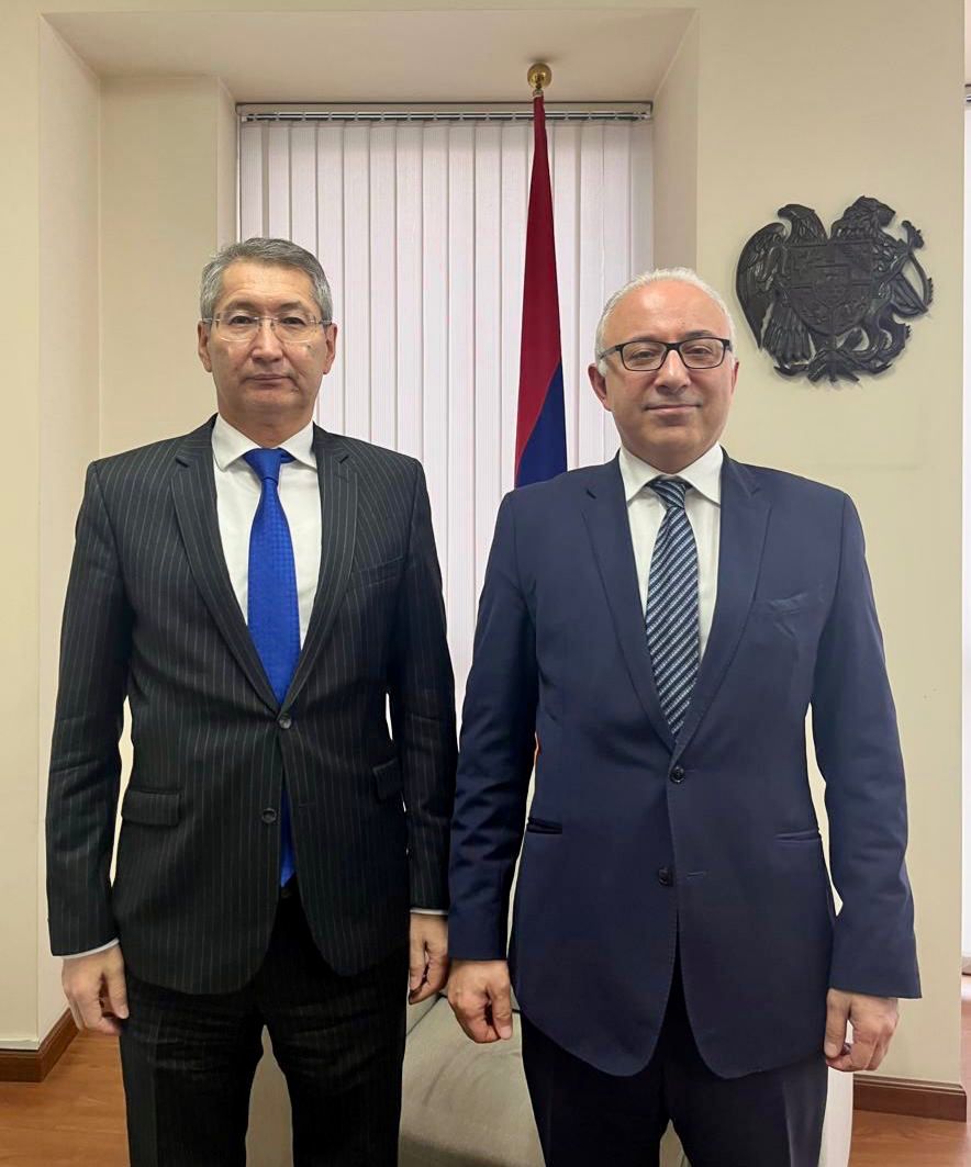 Ереванда қазақ-армян қатынастарын одан әрі дамыту мәселелері бойынша «сағаттарды теңестірді»