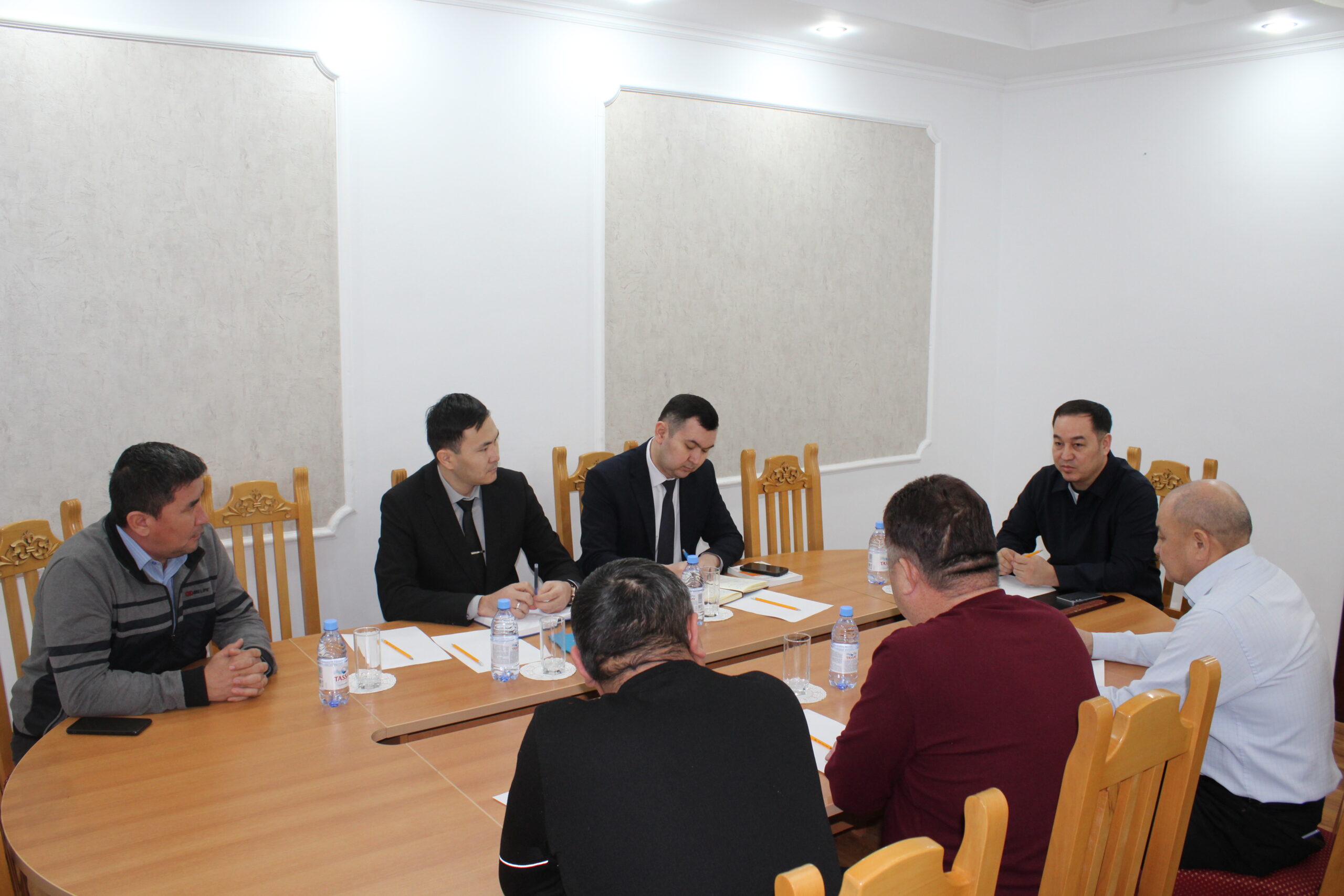 2026 жылдың 20 ақпанында Маңғыстау облысының кәсіподақтар орталығы алаңында өңірдегі ықтимал еңбек дауларының алдын алу, оларды болдырмау және туындаған шиеленістерді заң аясында реттеу мәселелері бойынша маңызды кездесу өтті.