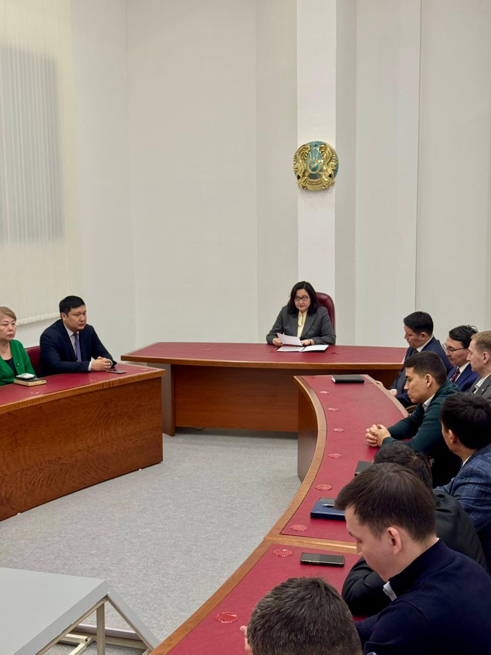 Астана қаласының Экономика және бюджеттік жоспарлау басқармасында Қазақстан Республикасы Конституциясына енгізілетін түзетулер талқыланды.