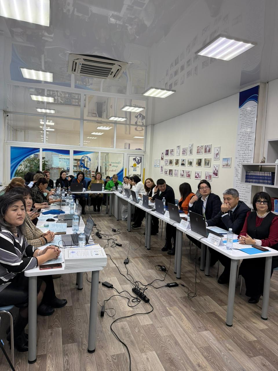 ШҚО-да жасанды интеллект дәуіріндегі тілдік өзгерістер талқыланды