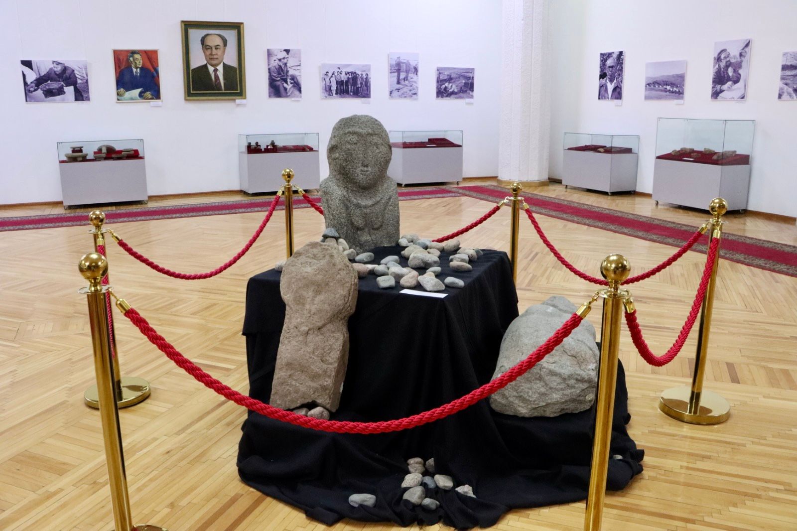 Ұлттық орталық музейде «Өткеннің өнегесі – бүгіннің белесі» археологиялық көрмесі ашылды