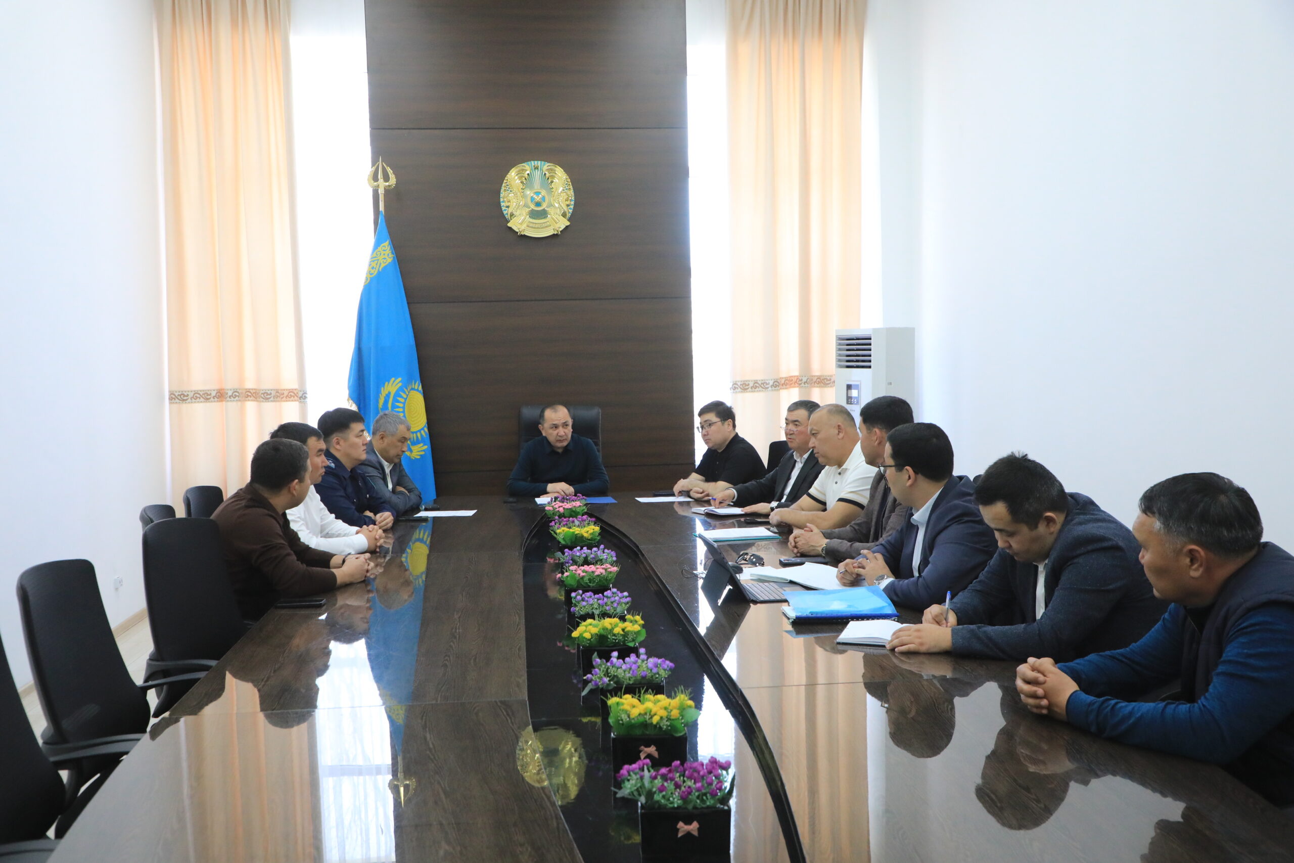 САРЫАҒАШ: ЖЕР МӘСЕЛЕСІНЕ ҚАТЫСТЫ ӨЗЕКТІ ТҮЙТКІЛДЕР ТАЛҚЫЛАНДЫ