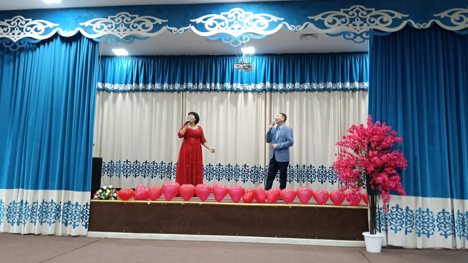 Қостөбе ауылында “Елге тарту – ән думан” атты концерт өтті