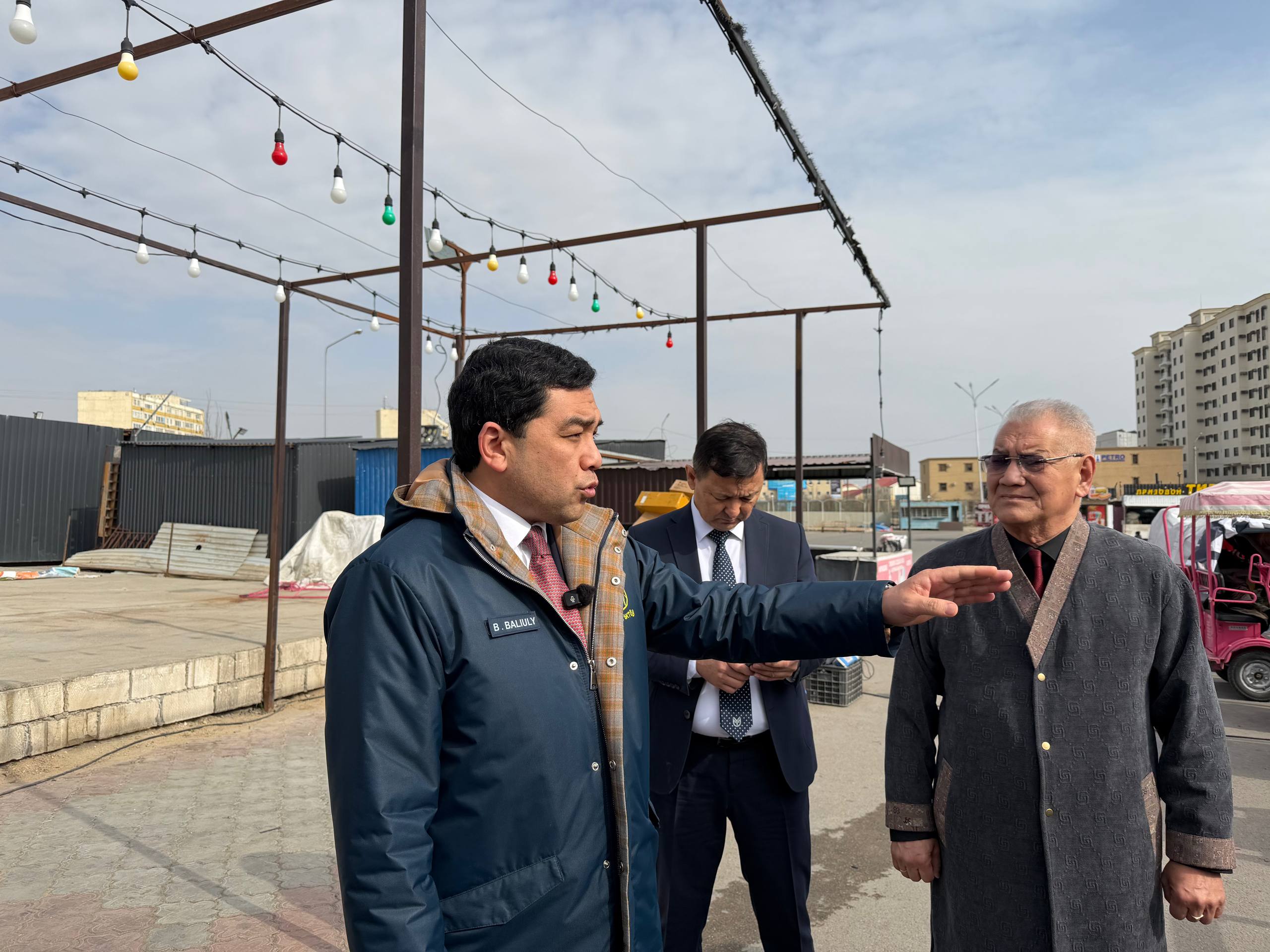 Ақтауда Ақбота саябағы аумағының санитарлық тазалығы мен абаттандыру деңгейіне мониторинг жүргізілді.