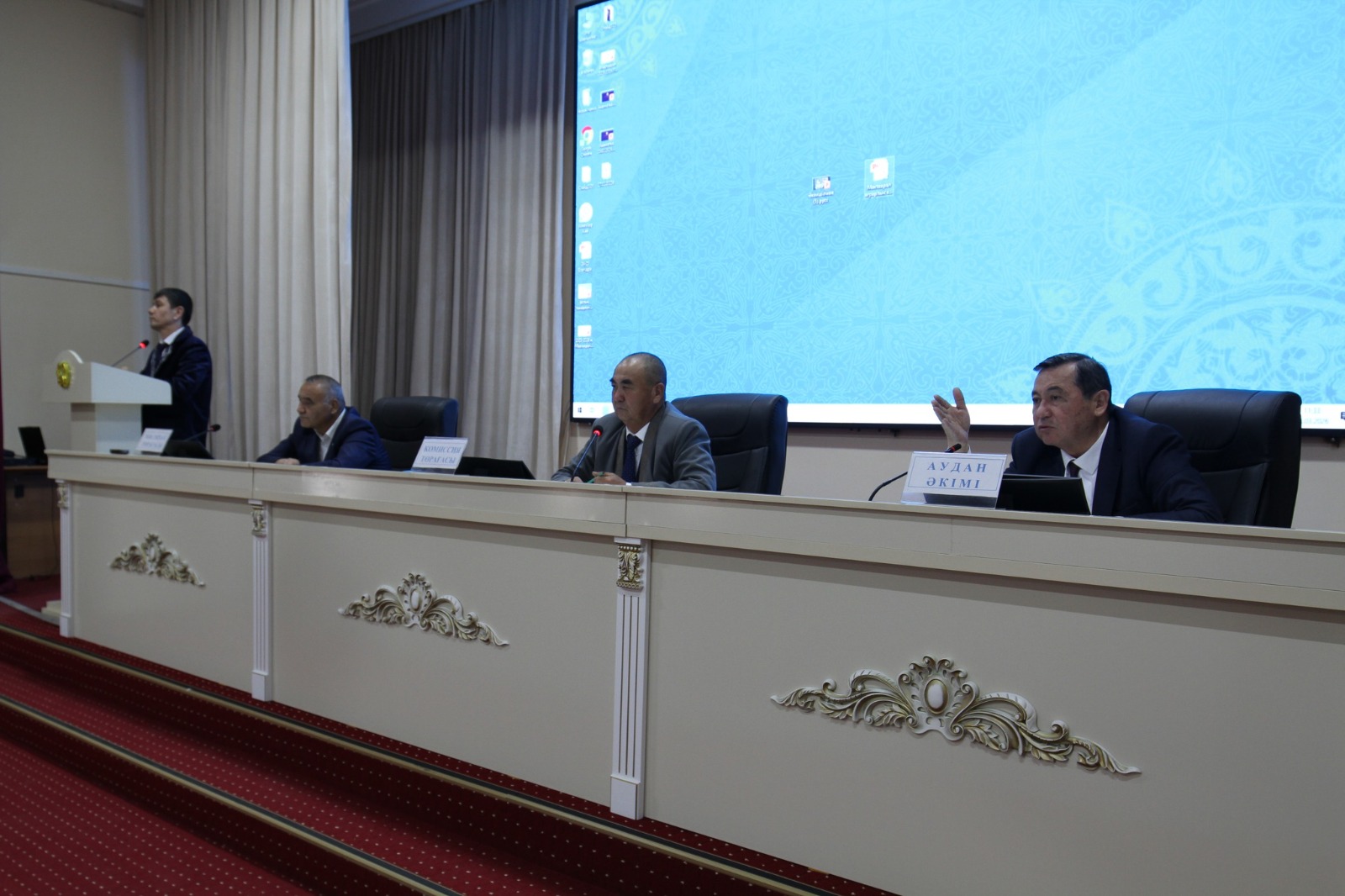 МАҚТААРАЛ АУДАНДЫҚ МӘСЛИХАТЫНЫҢ КЕЗЕКТЕН ТЫС СЕССИЯСЫНДА МАҢЫЗДЫ ШЕШІМДЕР ҚАБЫЛДАНДЫ