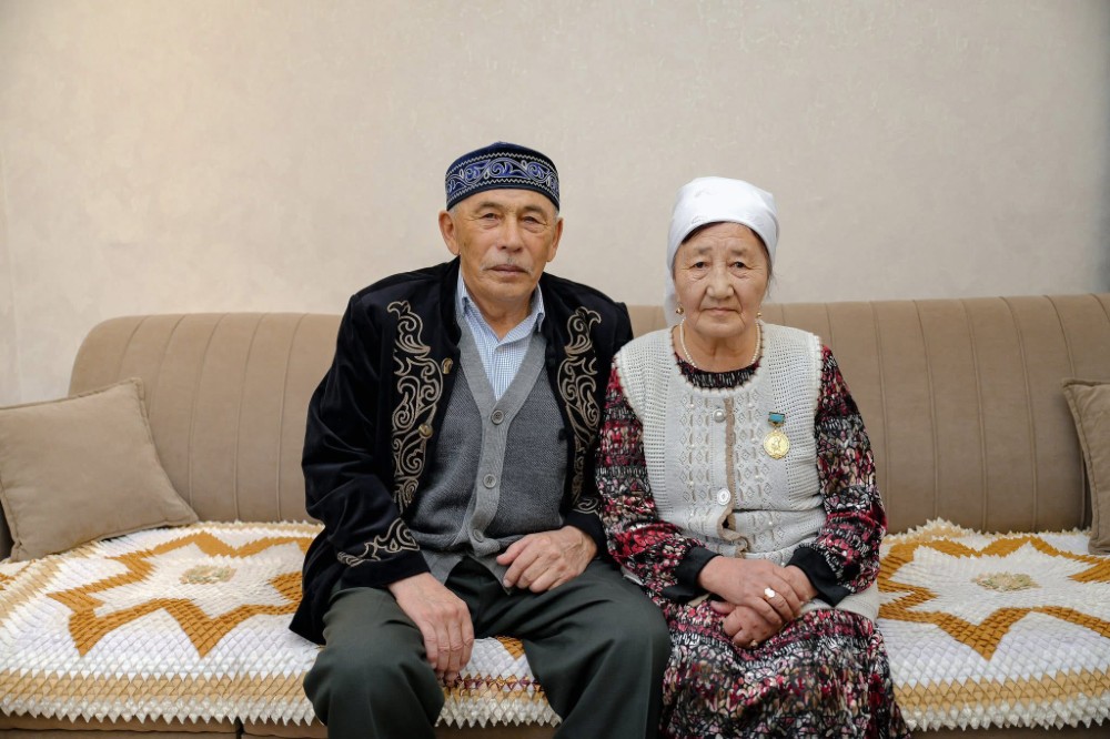 Облыс әкімі Шаңырақ күні аясында өнегелі отбасымен жүздесті