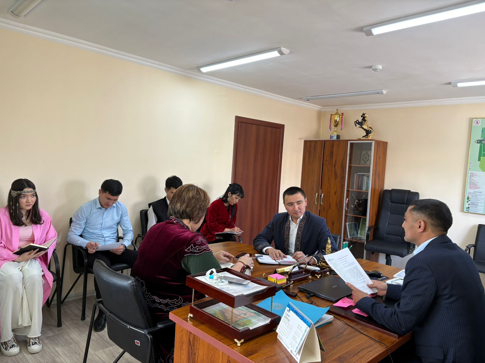 Қызметкерлер арасында семинар