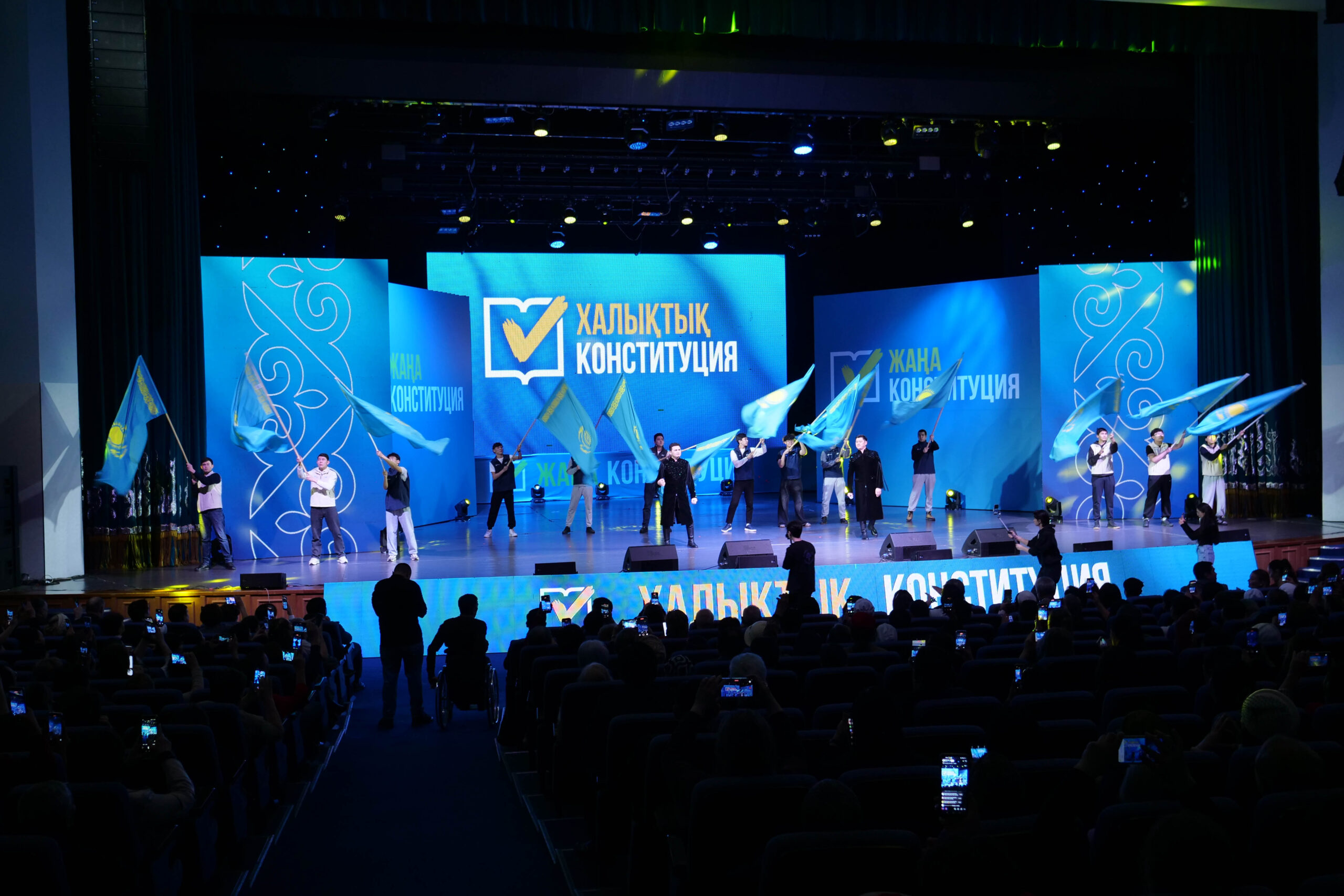 Мыңнан астам кездесу, миллионға жуық қатысушы: Астанада жаңа Конституцияны қолдауға арналған қалалық жалпыұлттық коалиция қалай жұмыс істеді