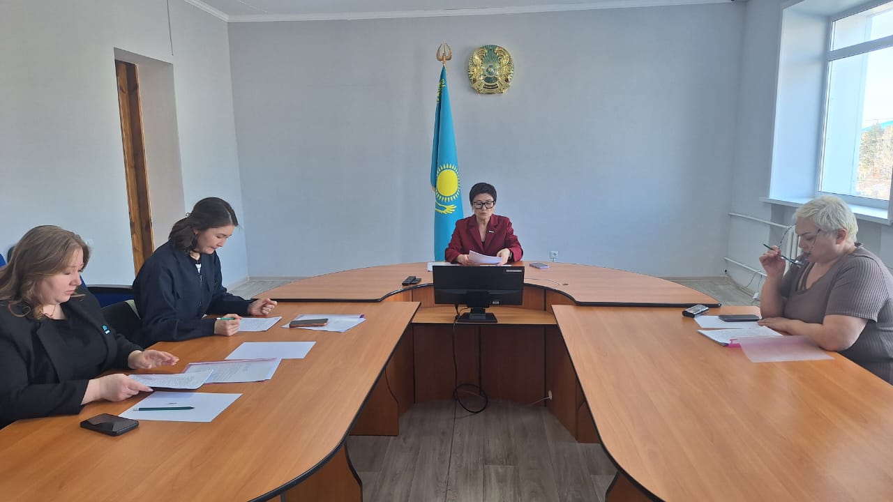 Аудандық мәслихаттың әлеуметтік қорғау, әлеуметтік саланы дамыту, құқықтық тәртіп және заңдылық мәселелері жөніндегі тұрақты комиссиясының отырысы