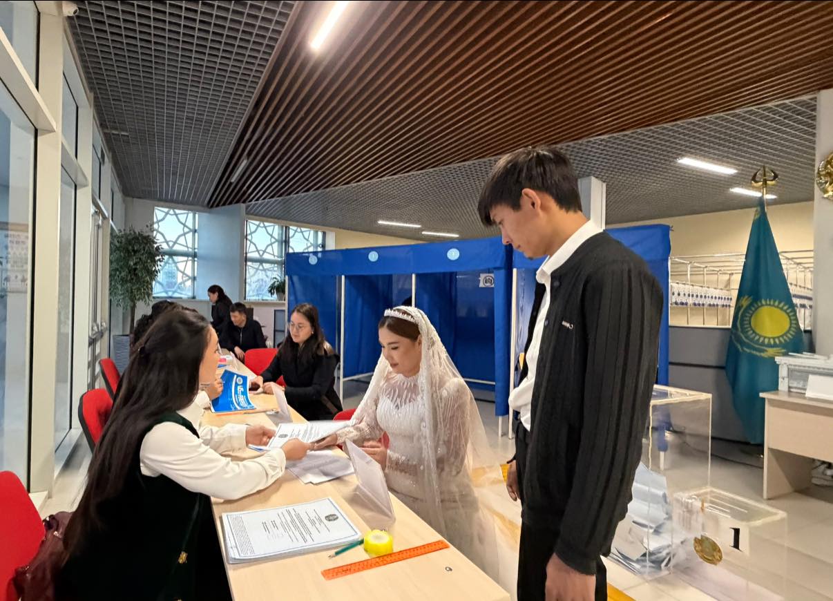 ЖАС ОТБАСЫ РЕФЕРЕНДУМДА ӨЗ ТАҢДАУЫН ЖАСАДЫ