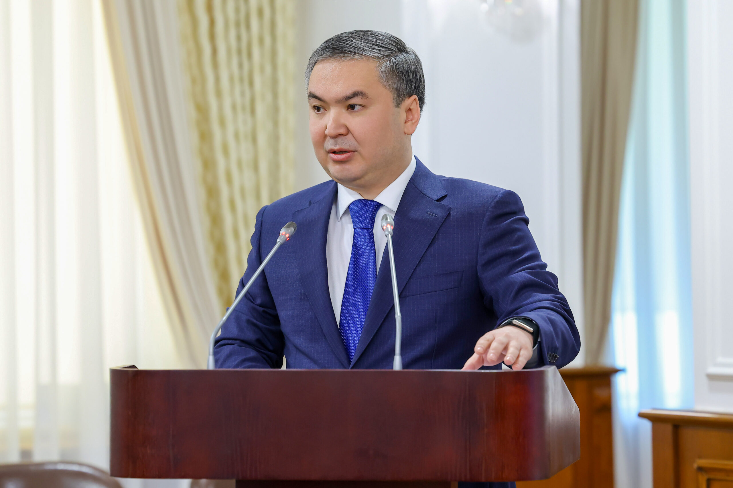 Үкіметте жаңа Конституция нормалары шеңберінде инновацияларды дамыту мәселелері қаралды