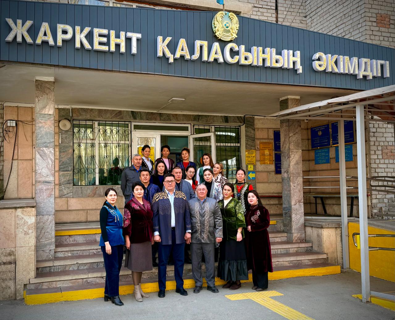 Ұлттық болмысымыздың айнасы – ұлттық киім 👘