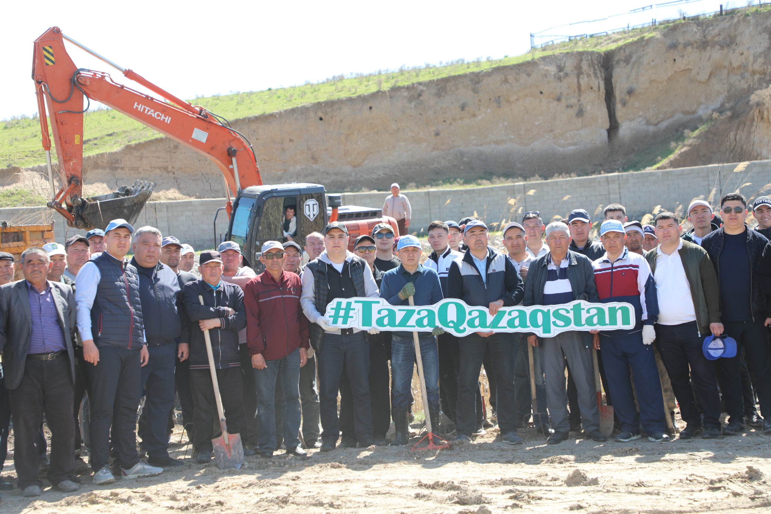 САРЫАҒАШ АУДАНЫНДА «МӨЛДІР БҰЛАҚ» ЭКОЛОГИЯЛЫҚ АКЦИЯСЫ АЯСЫНДА КАНАЛДАР МЕН АРЫҚ-АТЫЗДАР ТАЗАЛАНДЫ