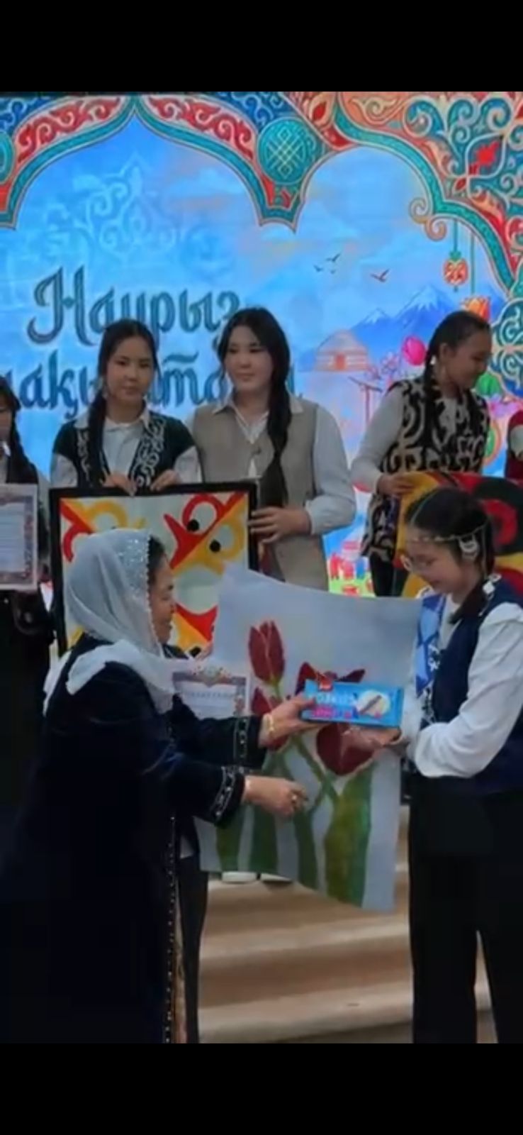 50 оқушы қолөнер сайысында бақ сынасты