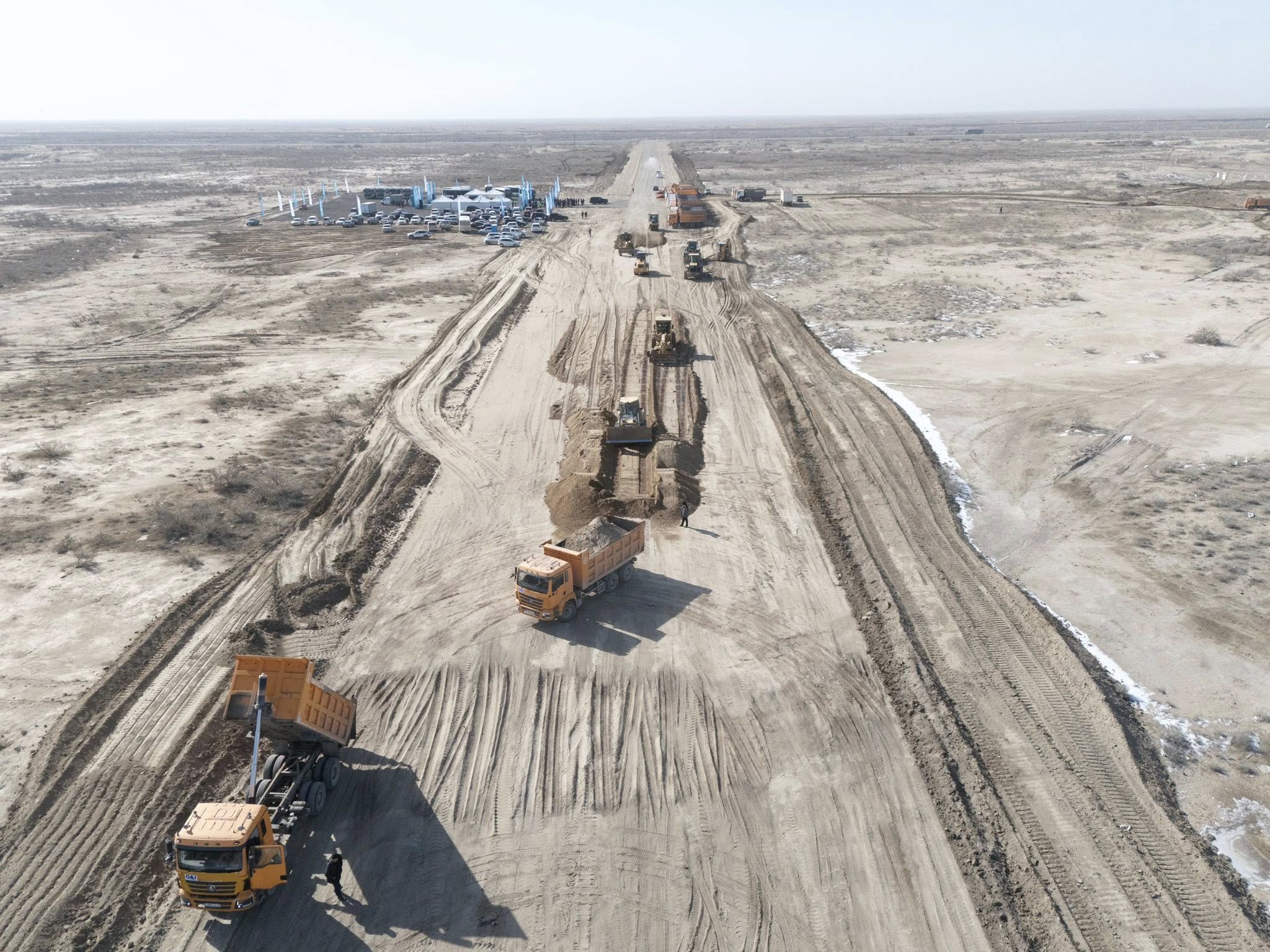 ҚЫЗЫЛОРДА – АҚТӨБЕ БАҒЫТЫНДАҒЫ ЖОЛДЫ ТӨРТ ЖОЛАҚТЫҒА КЕҢЕЙТУ ЖОБАСЫНЫҢ  БІРІНШІ КЕЗЕҢІ БАСТАЛДЫ