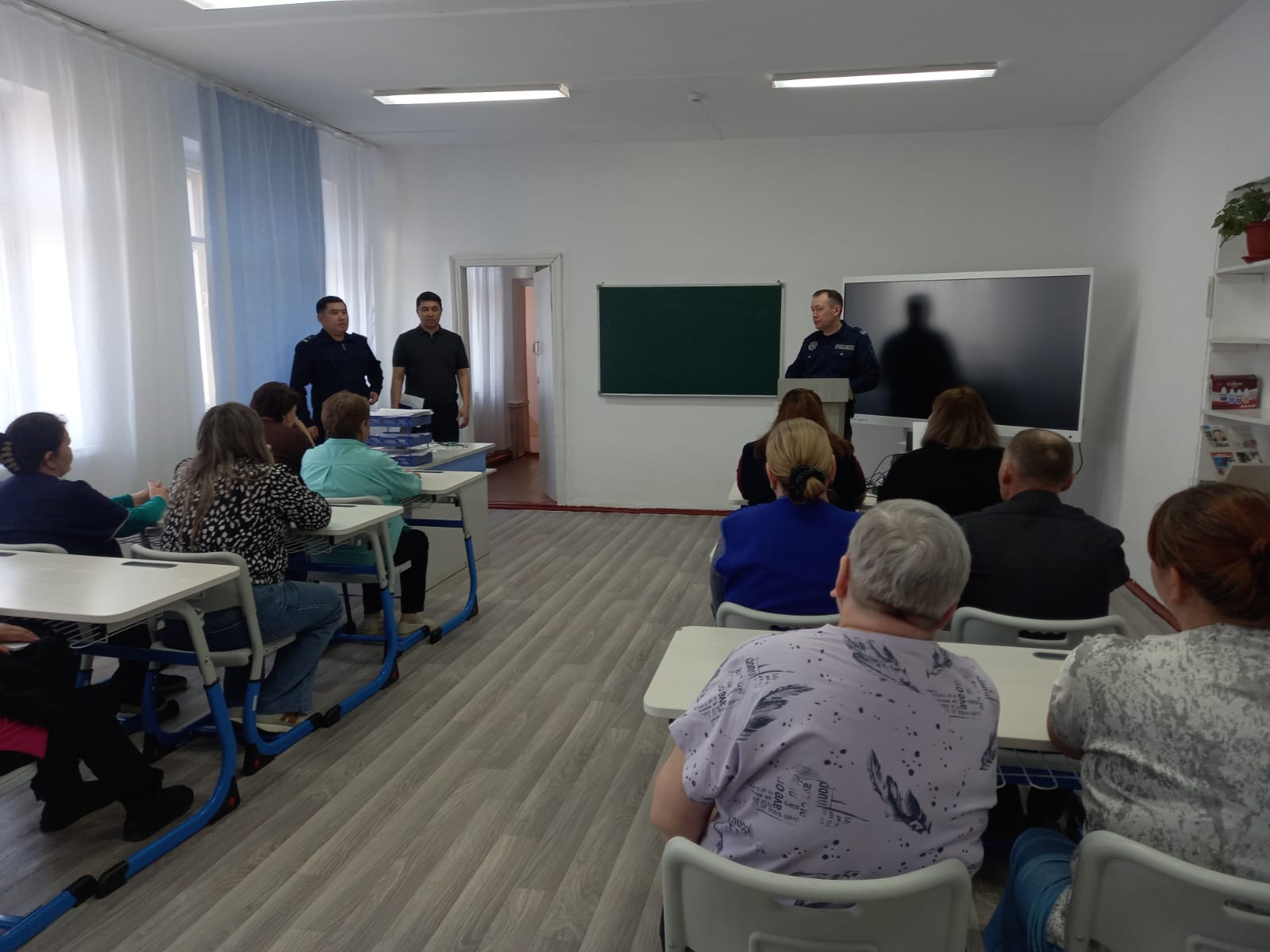 26 наурызда Большевик ауылдық округінің тұрғындарымен жиналыс өткізілді