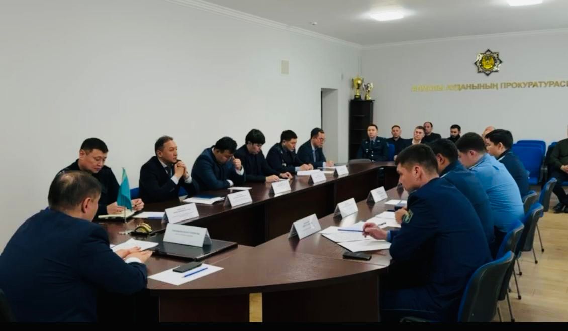 «Қызметкерлердің еңбек құқықтарын сақтау және қауіпсіз еңбек жағдайларын қамтамасыз ету, құрылыс-монтаж жұмыстарын жүргізу кезінде заңнаманы сақтау» мәселелері бойынша кеңес өткізілді