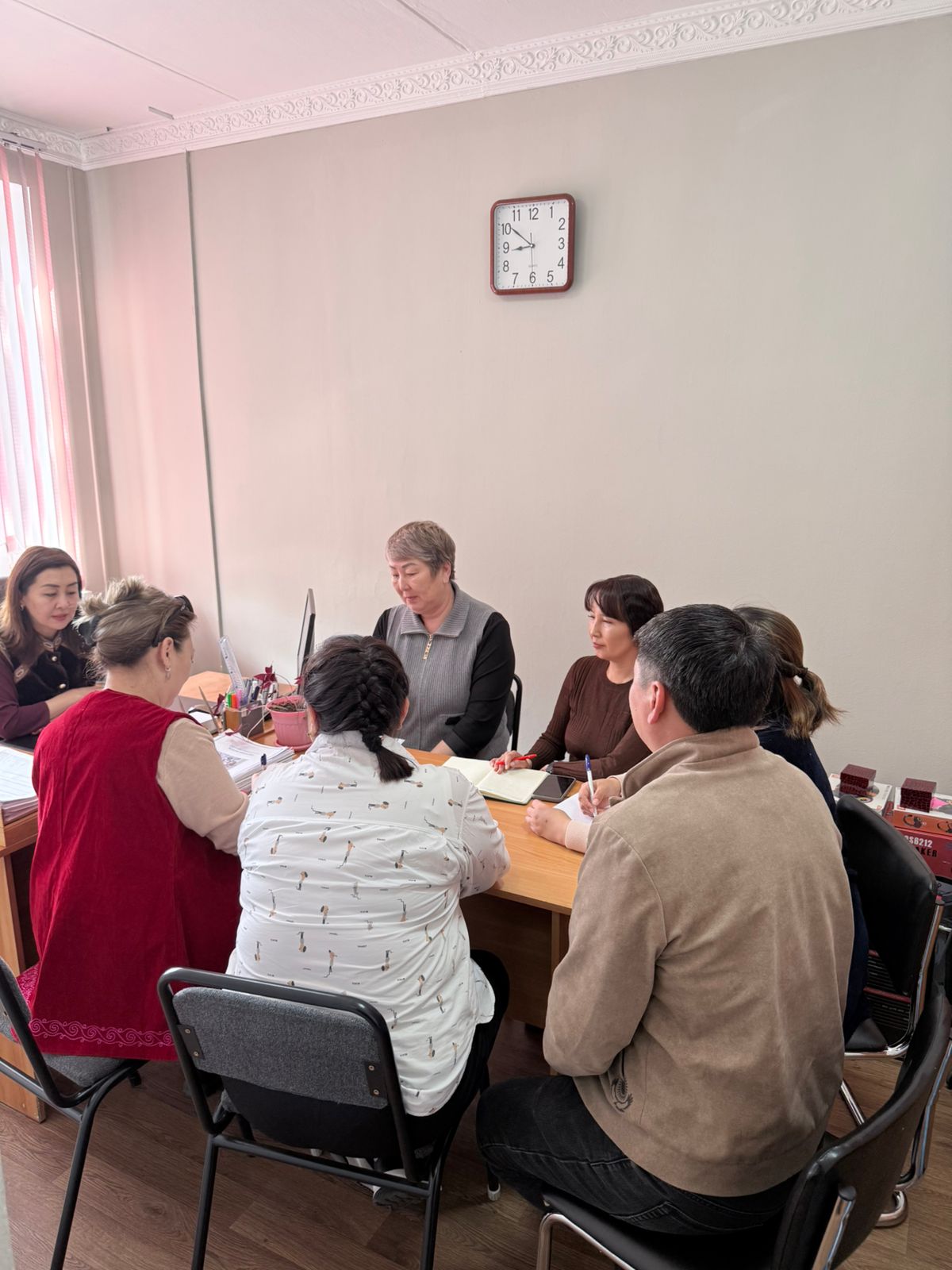 Қызметкерлер арасында семинар