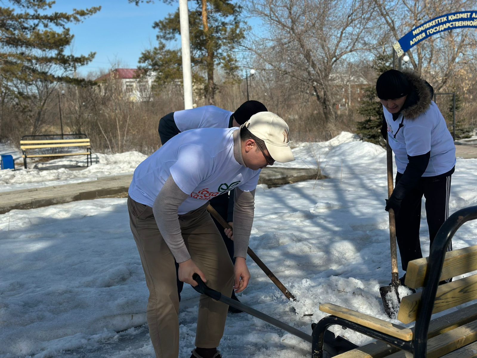 Қостанай облысында соғыс ардагерлеріне арналған ескерткіштер тазартылды
