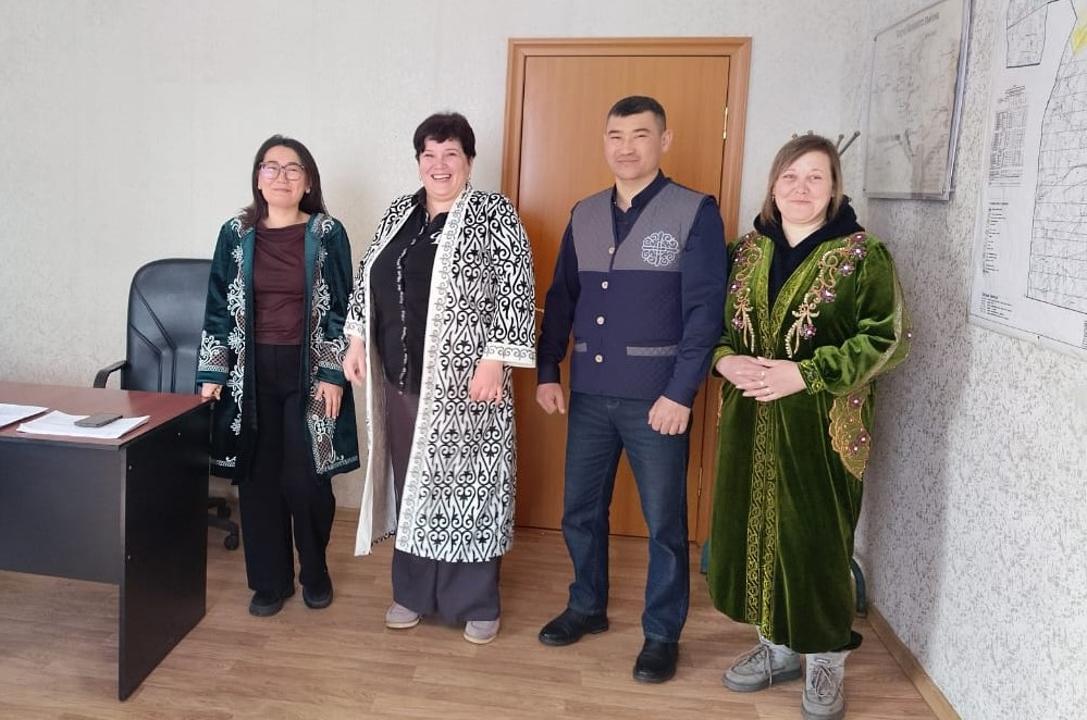 Абай ауданында Ұлттық киім күні атап өтілуде