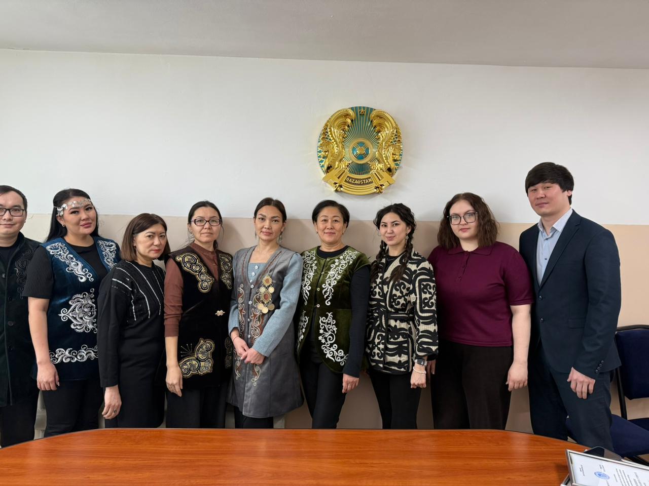 Медициналық және фармацевтикалық бақылау департаментінде Наурыз мерекесіне орай қызметкерлерді салтанатты марапаттау рәсімі өтті.