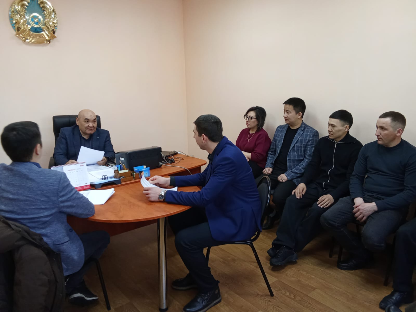 19 наурыз күні сағат 10:00-де «Ауыл шаруашылығы саласындағы мемлекеттік қызметтер» тақырыбында дөңгелек үстел өтті. «Ауыл шаруашылығы, кәсіпкерлік және ветеринария бөлімі» КММ бөлім басшысы Рүстем Жанатұлы Дүйсембеков баяндама жасады.