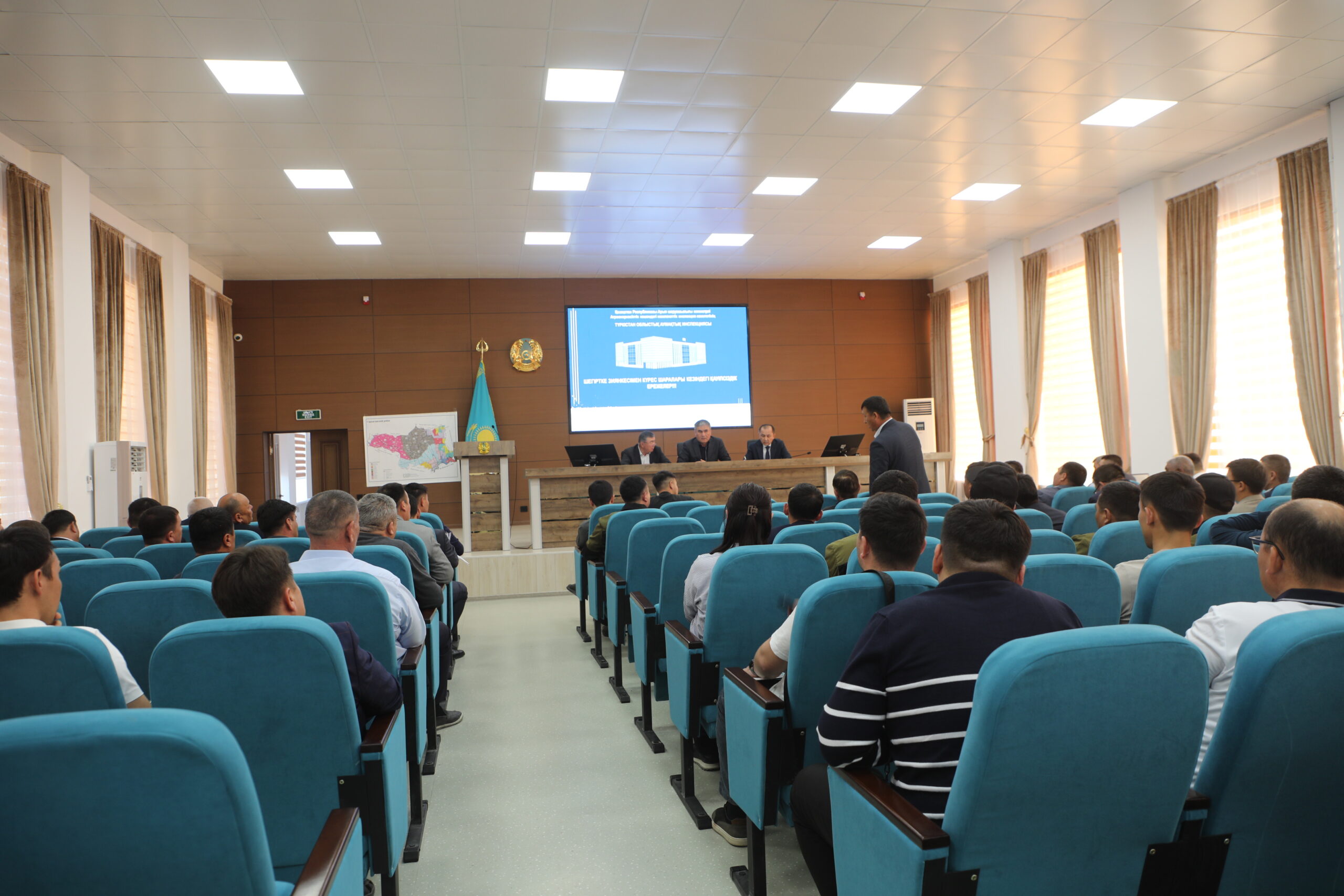 САРЫАҒАШ: ШЕГІРТКЕ ЗИЯНКЕСТЕРІНЕ ҚАРСЫ КҮРЕС ШАРАЛАРЫ ТАЛҚЫЛАНДЫ