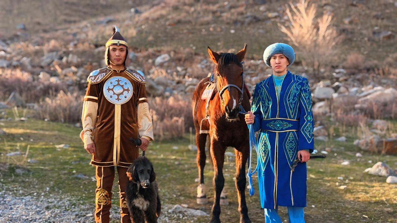 Ұлттық киім — ұрпақтар сабақтастығының жарқын көрінісі