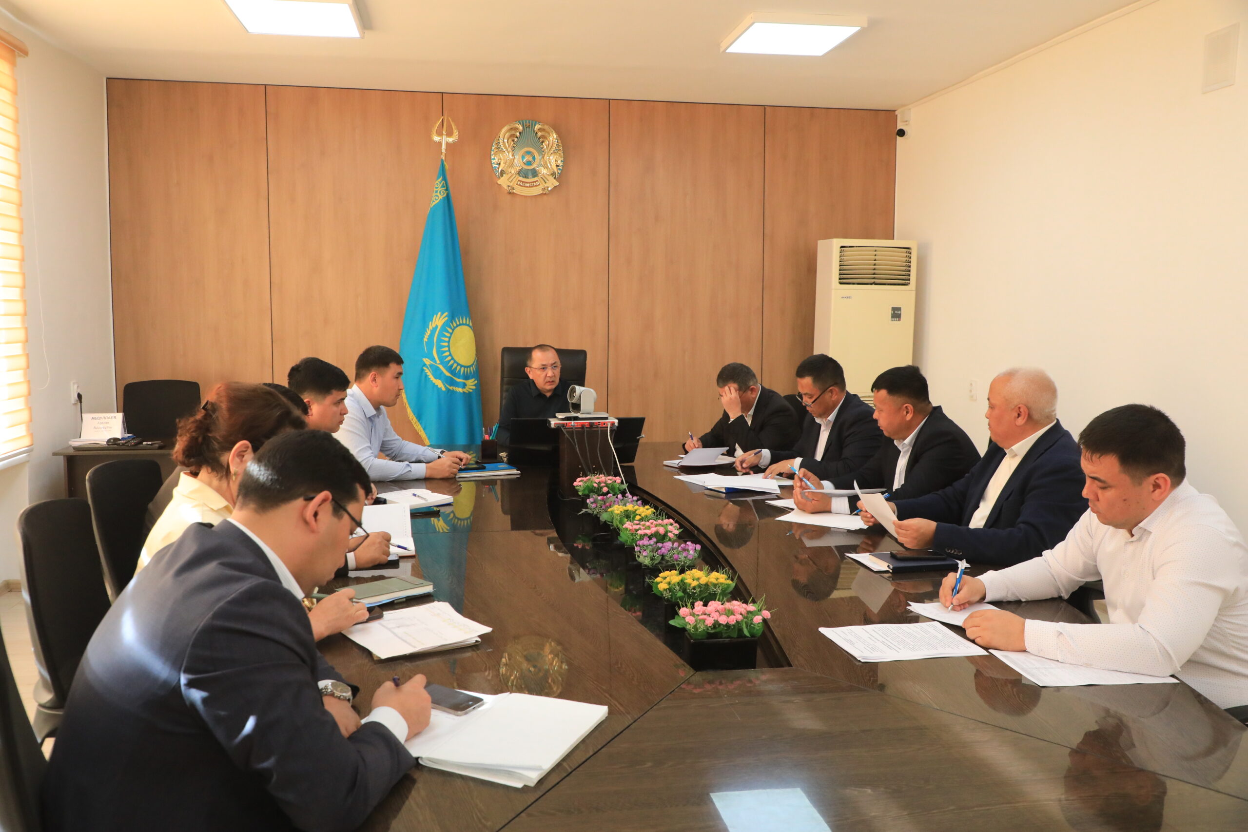 САРЫАҒАШ АУДАНЫНДА ӘЛЕУМЕТТІК-ЭКОНОМИКАЛЫҚ ДАМУДЫҢ І ТОҚСАНДАҒЫ ҚОРЫТЫНДЫСЫ ТАЛҚЫЛАНДЫ