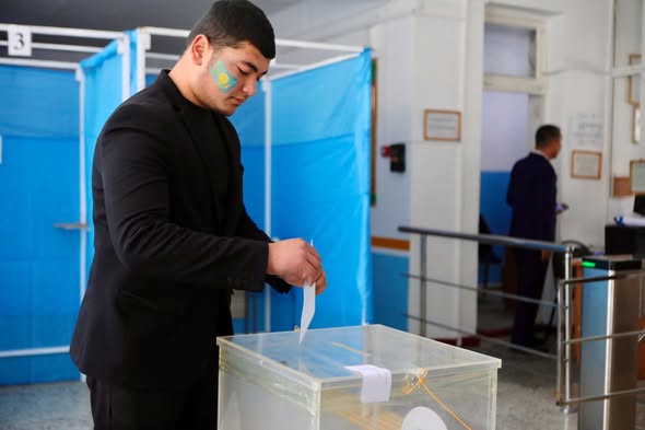 ТҮРКІСТАН ЖАСТАРЫ ПАТРИОТТЫҚ АКВАГРИММЕН РЕФЕРЕНДУМҒА ҚАТЫСТЫ