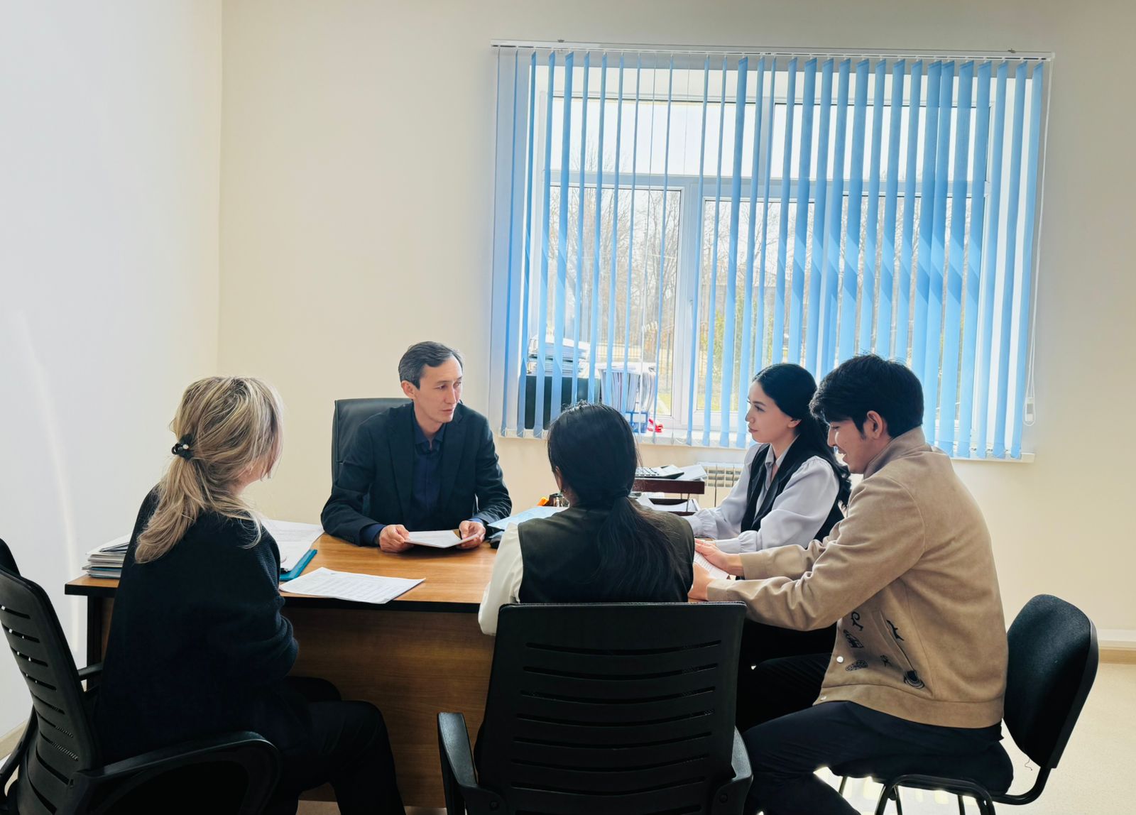 Қызметкерлер арасында семинар