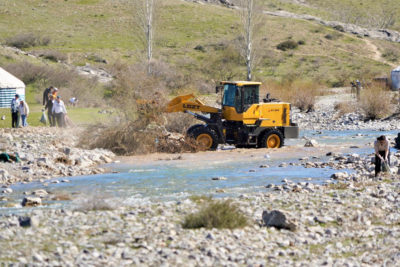 ТҮРКІСТАН: КЕНТАУДА «МӨЛДІР БҰЛАҚ» ЭКОАКЦИЯСЫ АЯСЫНДА ХАНТАҒЫДАҒЫ БҰЛАҚ КӨЗДЕРІ АШЫЛДЫ
