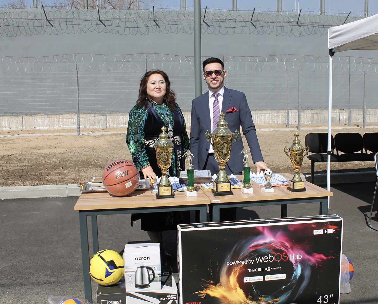 Қазақстан Республикасындағы Адам құқықтары жөніндегі уәкіл Артур Ластаев Алматы қаласында орналасқан кәмелетке толмағандарды ұстауға арналған орташа қауіпсіздік №11 мекемесіне жұмыс сапарымен келді