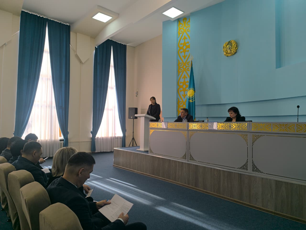 Бурабай аудандық мәслихатының экономика және бюджет мәселелері жөніндегі тұрақты комиссиясының отырысы өтті