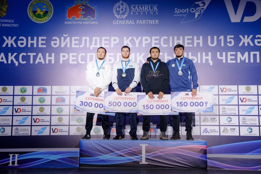 Шығыс Қазақстанның еркін күрес шеберлері Тараз төрінде топ жарды