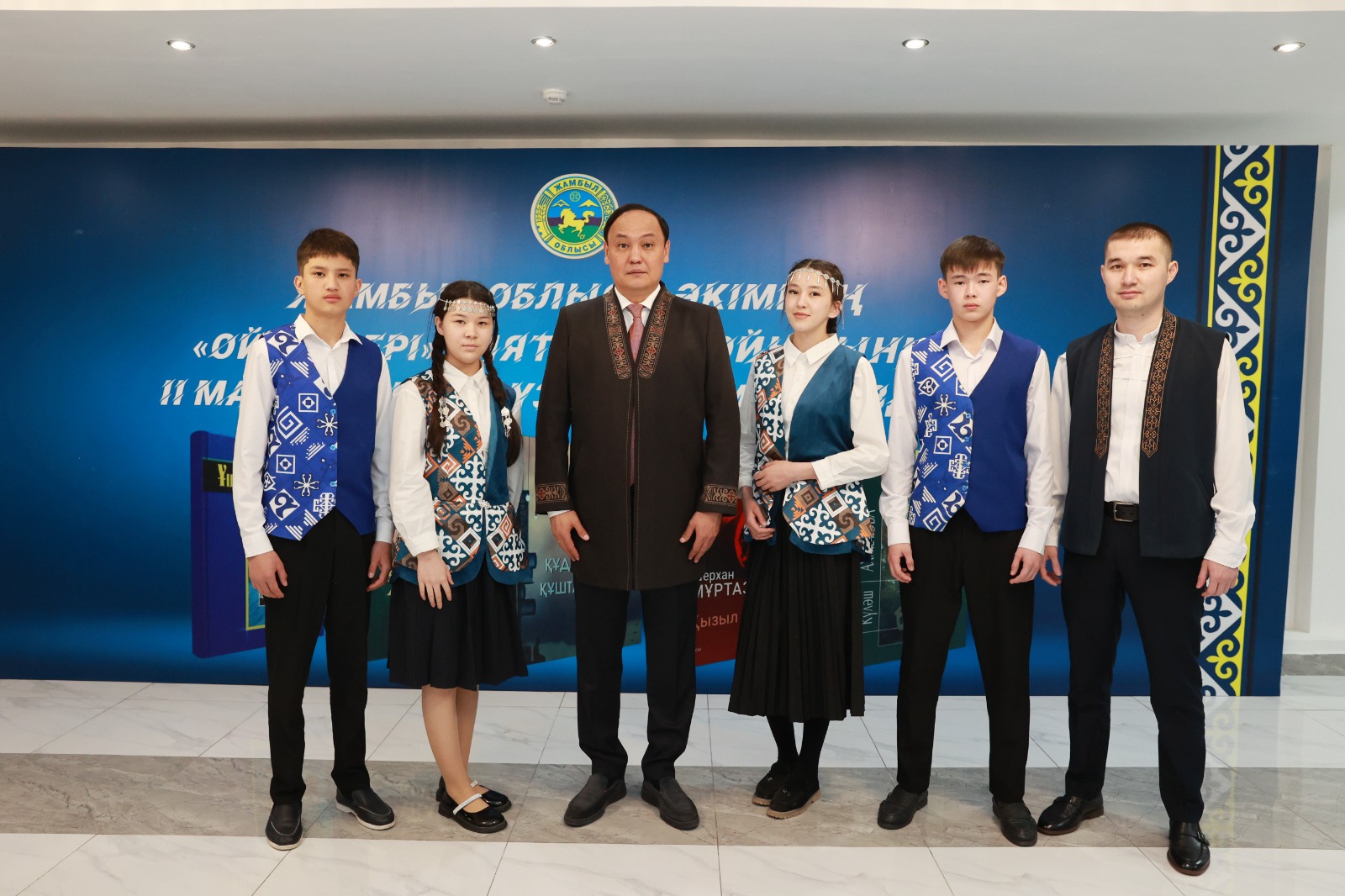 «Ой шебері» зияткерлік ойыны: Ербол Қарашөкеев ІІ маусым финалистерімен кездесті