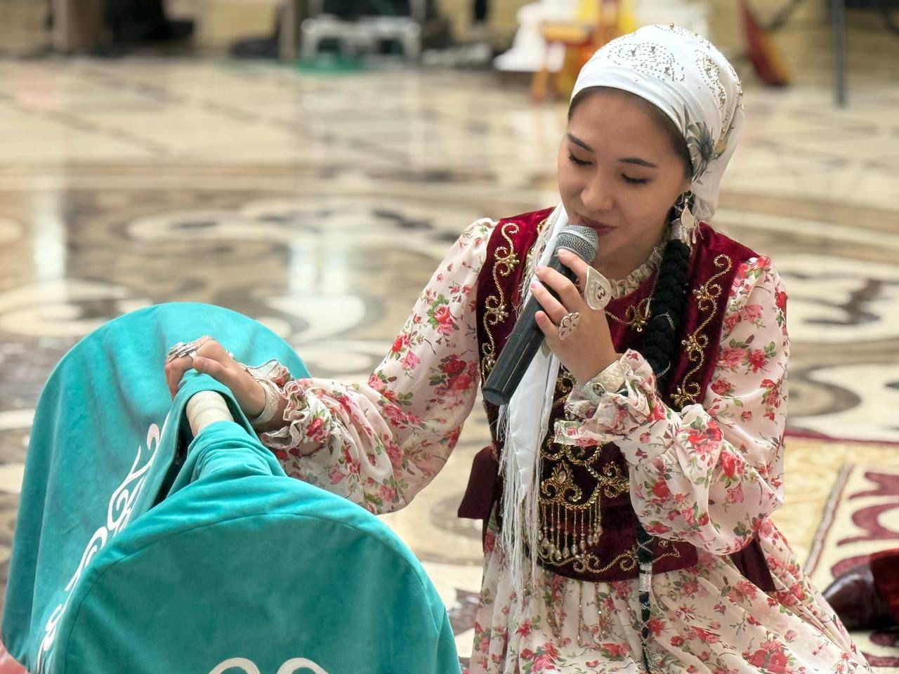 Маңғыстауда облыстық Аналар кеңесінің ұйымдастыруымен Наурызнама онкүндігі аясында «Ұлттық салт-дәстүр және мәдениет күніне» арналған тағылымды іс-шара өтті, деп хабарлайды Қоғамдық коммуникация орталығы.