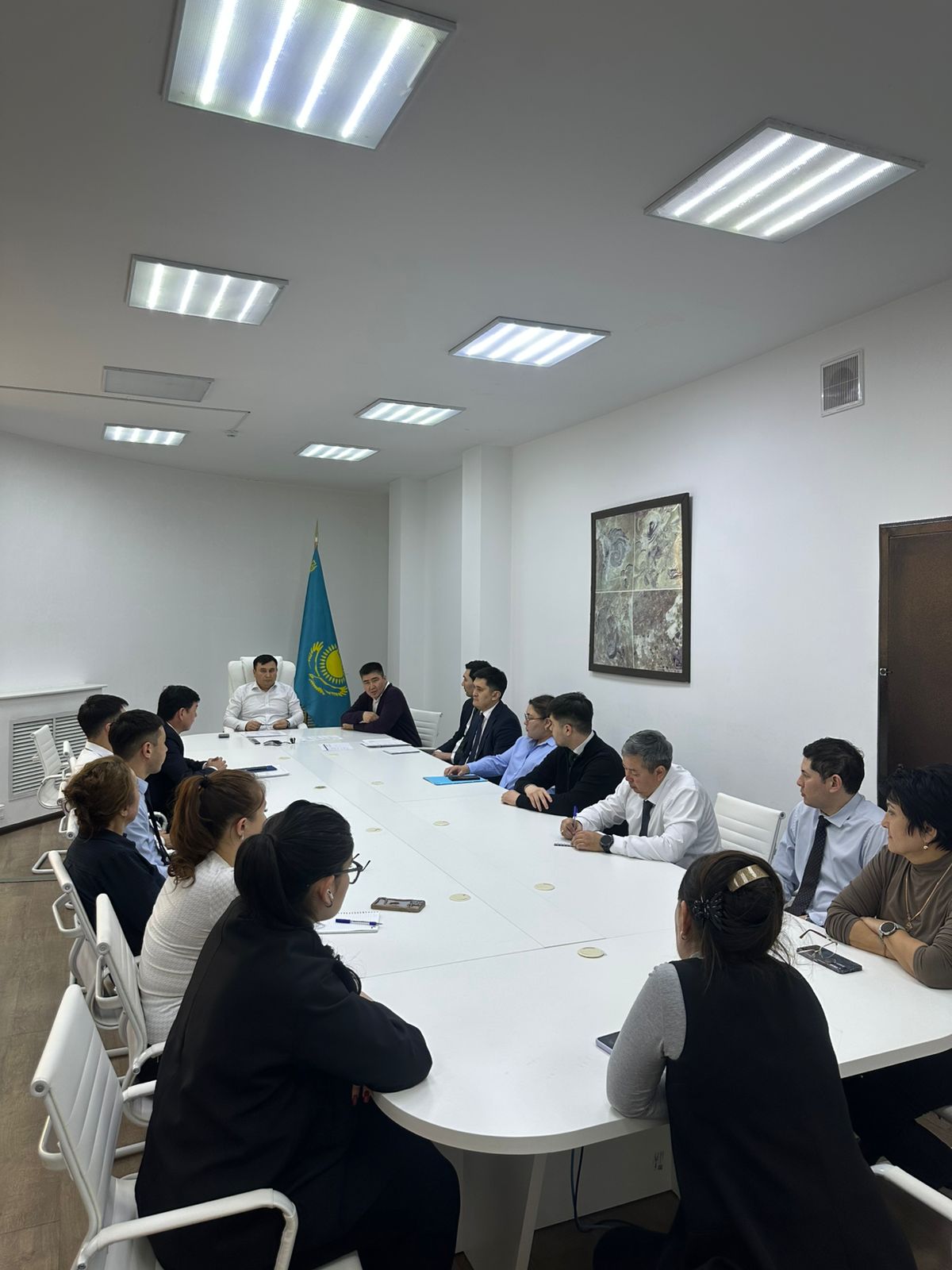 Геология комитетінде мемлекеттік қызметтің бейтараптығы мен зайырлылық қағидаттарының маңызына баса назар аударылды