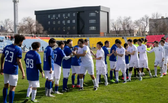 Таразда спорт пен өнер тоғысты: жаңа Конституцияны қолдауға арналған ерекше матч өтті