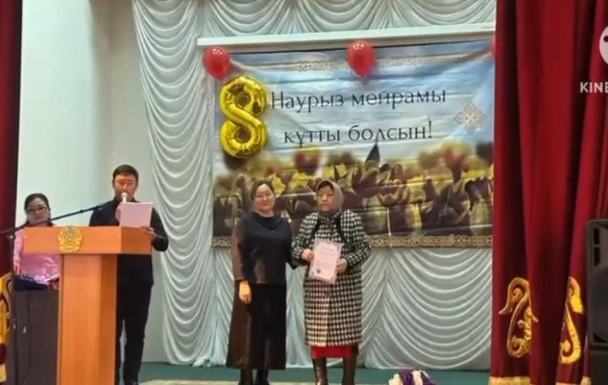 8 Наурыз – Халықаралық әйелдер күніне арналған мерекелік концерт Мұқан Төлебаев ауылдық мәдениет үйінде 8 Наурыз – Халықаралық әйелдер күніне орай «Ана – өмір шуағы» атты мерекелік концерттік бағдарлама өтті.