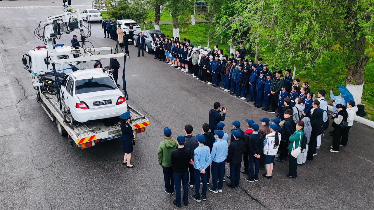 «ҚАУІПСІЗ ЖОЛ»: ШЫМКЕНТТЕ ЖАСӨСПІРІМДЕРМЕН ТҮСІНДІРУ ЖҰМЫСТАРЫ ЖҮРГІЗІЛДІ