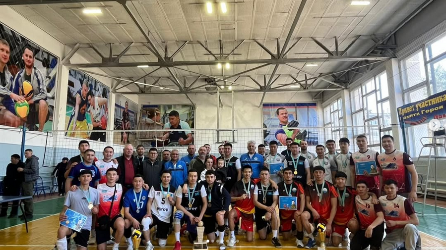 Алтай ауданында маңызды спорттық іс-шара – Ұлы Отан Соғысының батыры Павел Тимофеевич Брилинді еске алуға арналған 45-ші волейбол турнирі өтті.