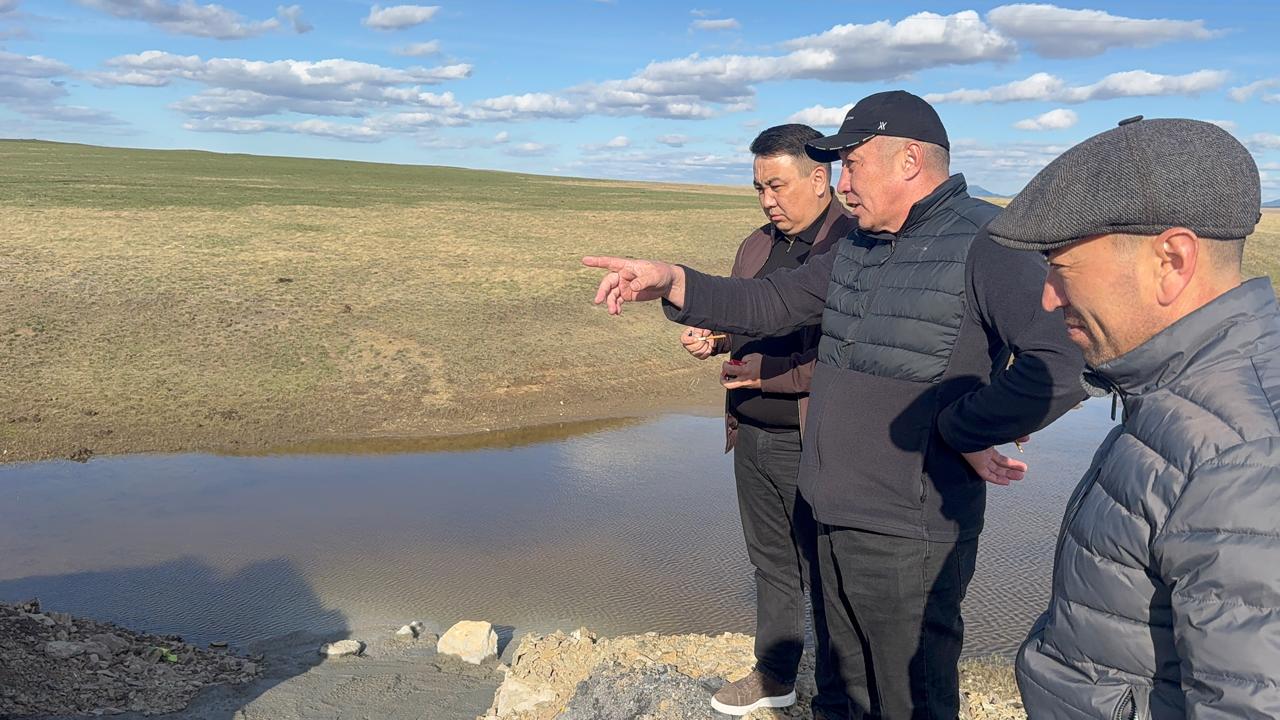 Аудан әкімі су өткізу құрылысының қалпына келтіру жұмыстарының барысымен танысты