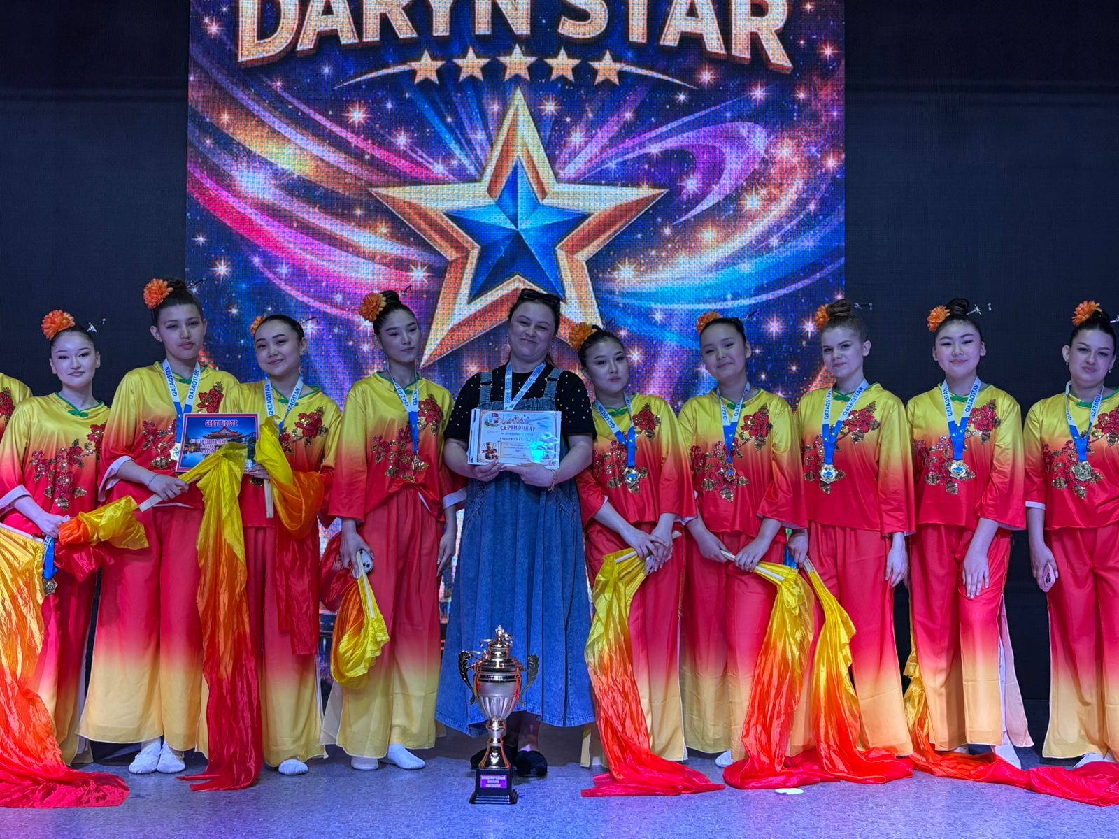 11–12 сәуір күндері Алматы қаласында әр өңірден келген 12 талантты ұжымды біріктірген «Alem Star» халықаралық балалар мен жасөспірімдер шығармашылық байқауы өтті